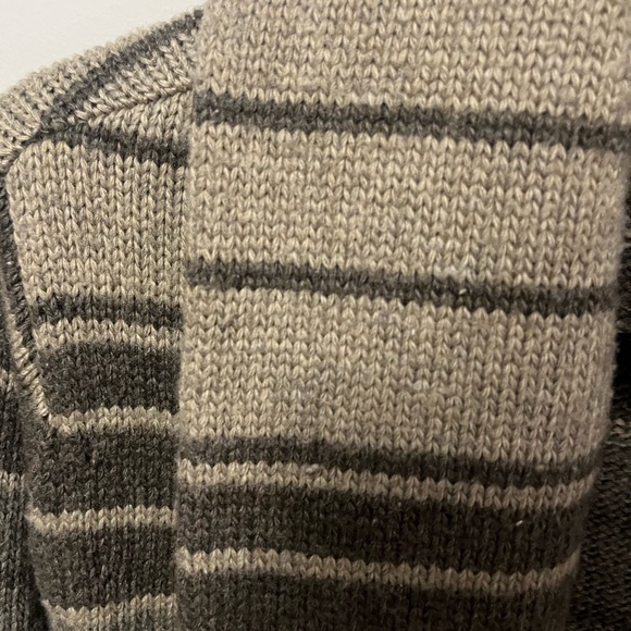 Hilary Radley Tan Knitted Cardigan Large 2 Button Lambs Wool - Picture 6 of 7